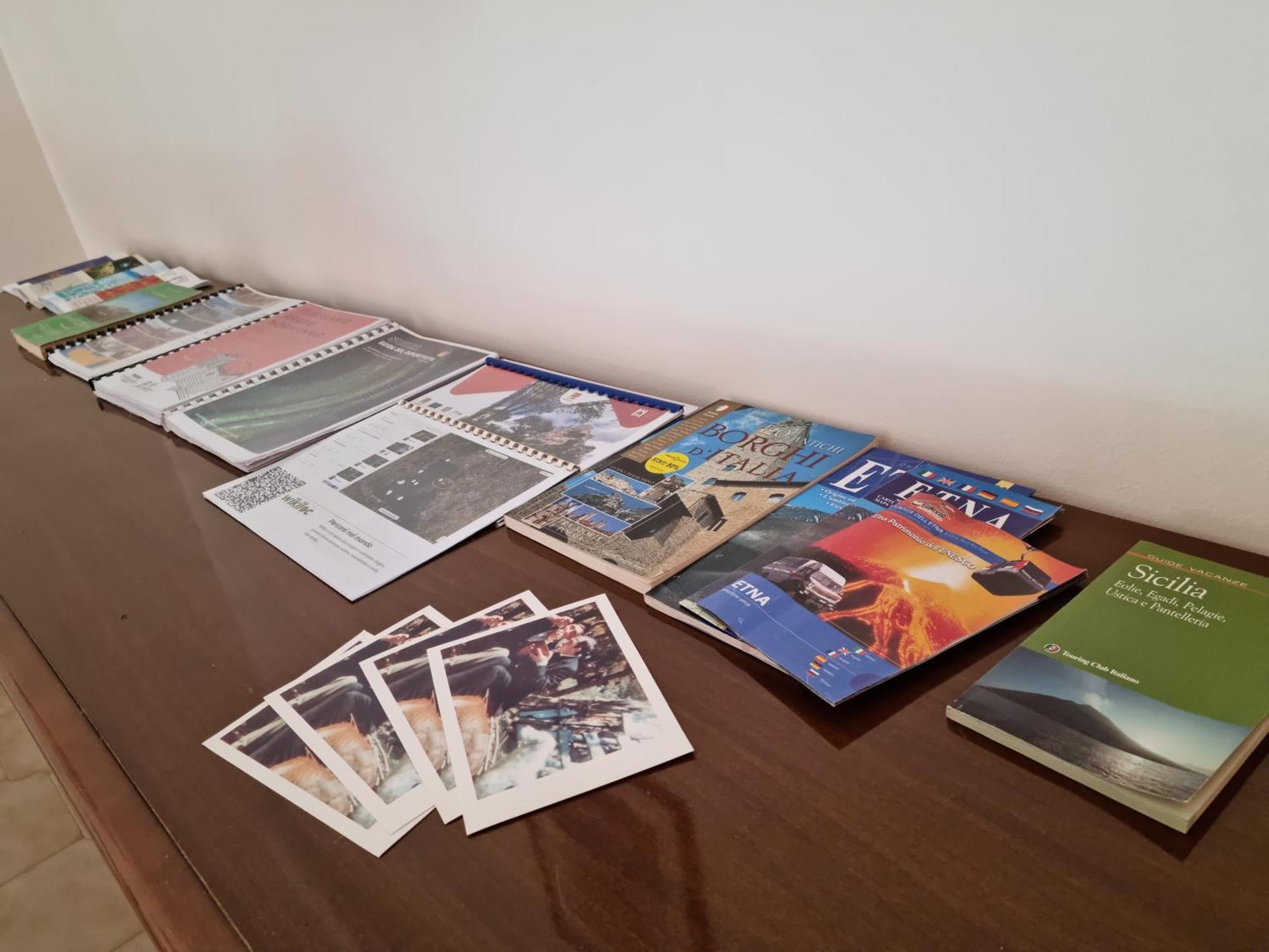 Casa Di Mamma Apartman Godrano Kültér fotó